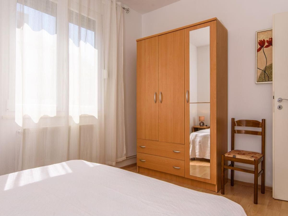 Apartments Beba - Peaceful Location Трогир Экстерьер фото