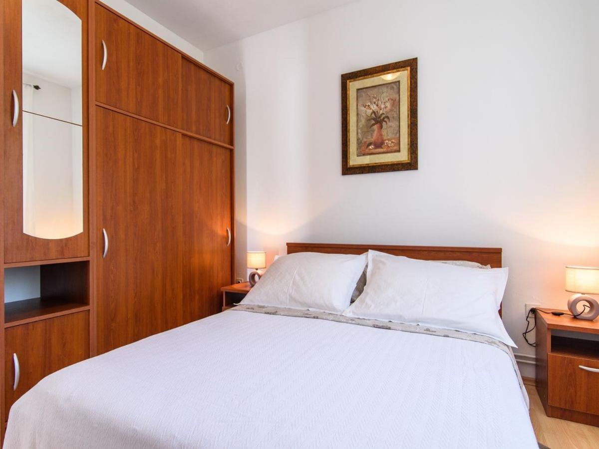 Apartments Beba - Peaceful Location Трогир Экстерьер фото