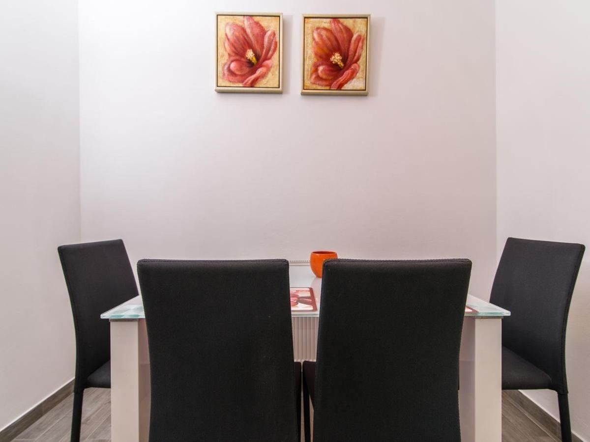 Apartments Beba - Peaceful Location Трогир Экстерьер фото