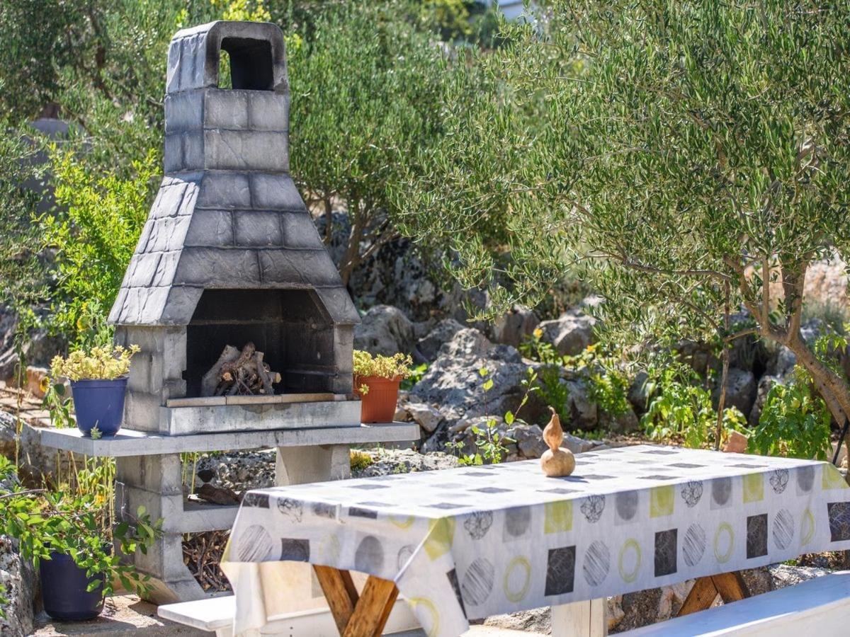 Apartments Beba - Peaceful Location Трогир Экстерьер фото