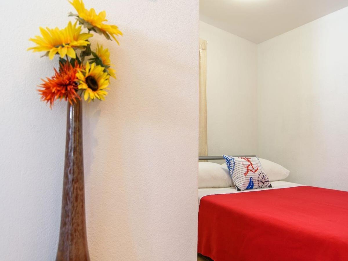 Apartments Beba - Peaceful Location Трогир Экстерьер фото